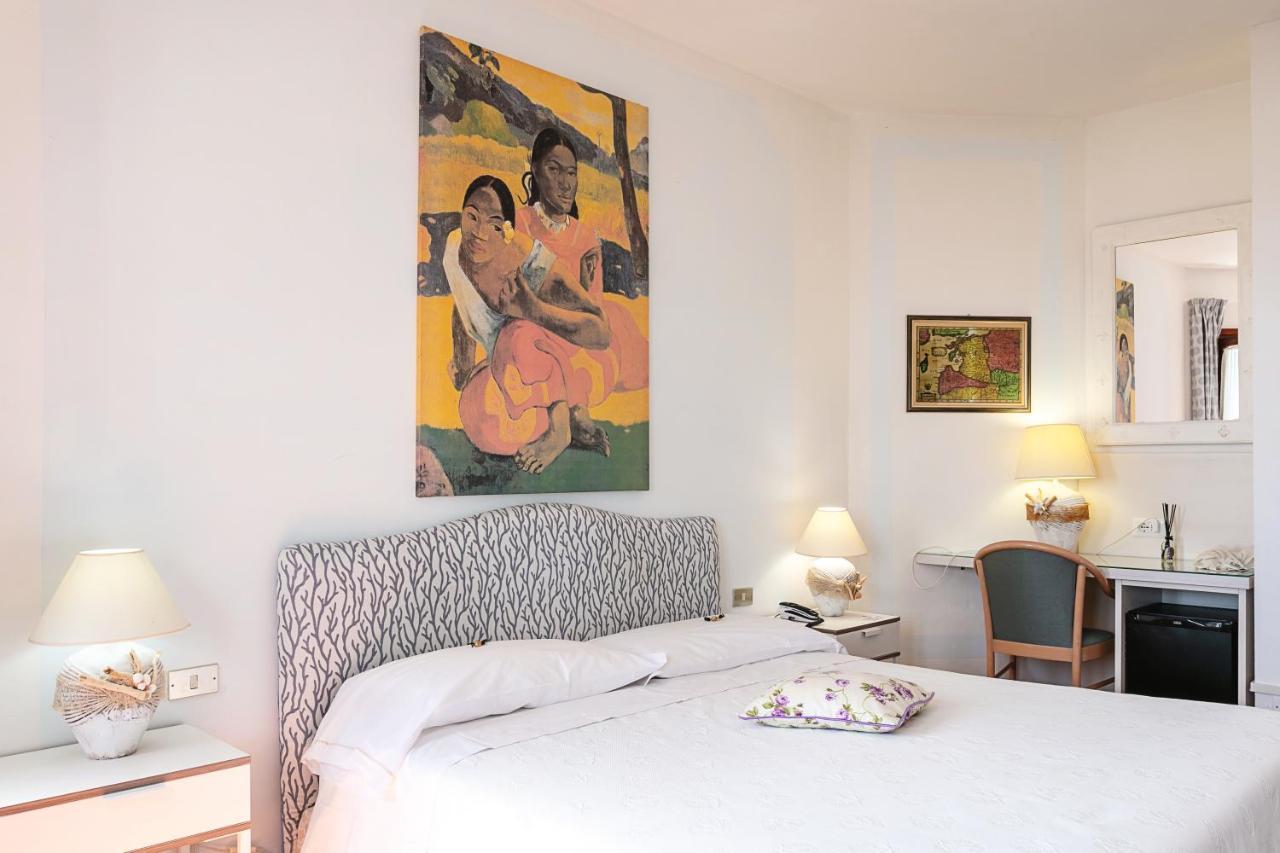 Hotel Stefania Boutique Hotel By The Beach Олбия Екстериор снимка