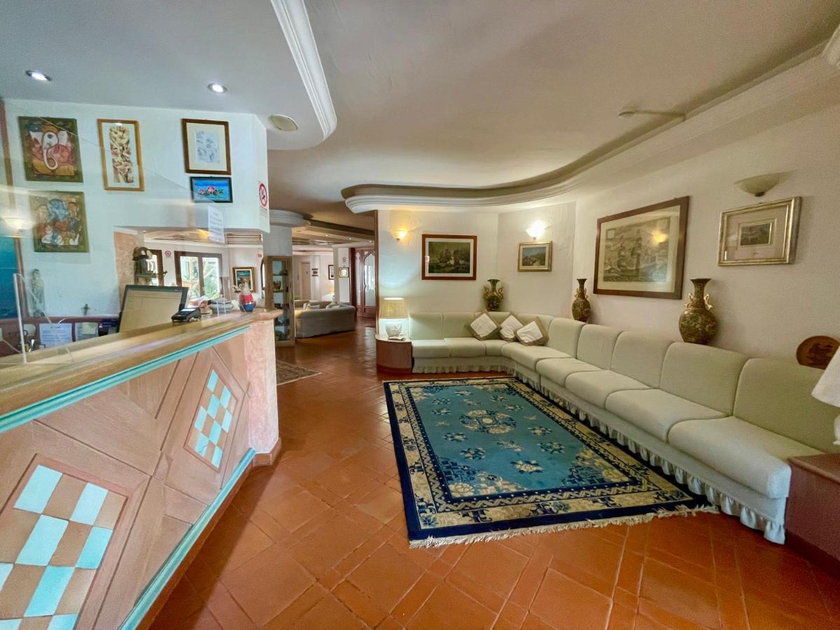 Hotel Stefania Boutique Hotel By The Beach Олбия Екстериор снимка