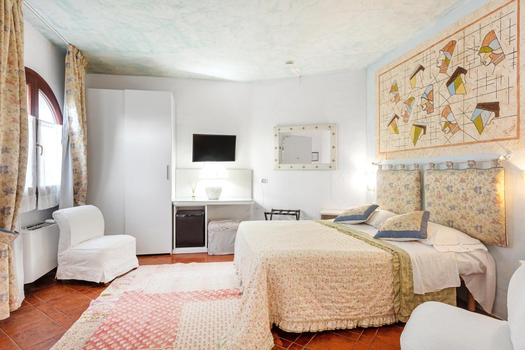 Hotel Stefania Boutique Hotel By The Beach Олбия Екстериор снимка