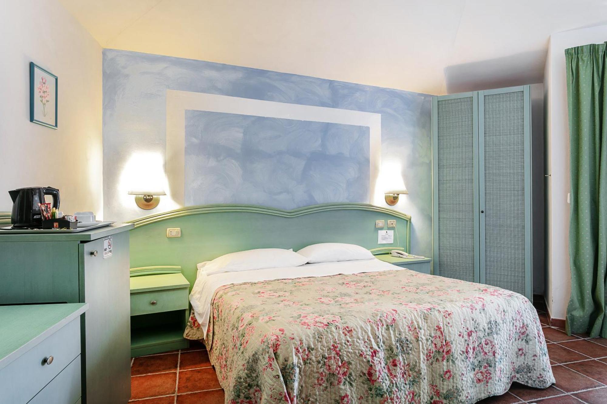 Hotel Stefania Boutique Hotel By The Beach Олбия Екстериор снимка